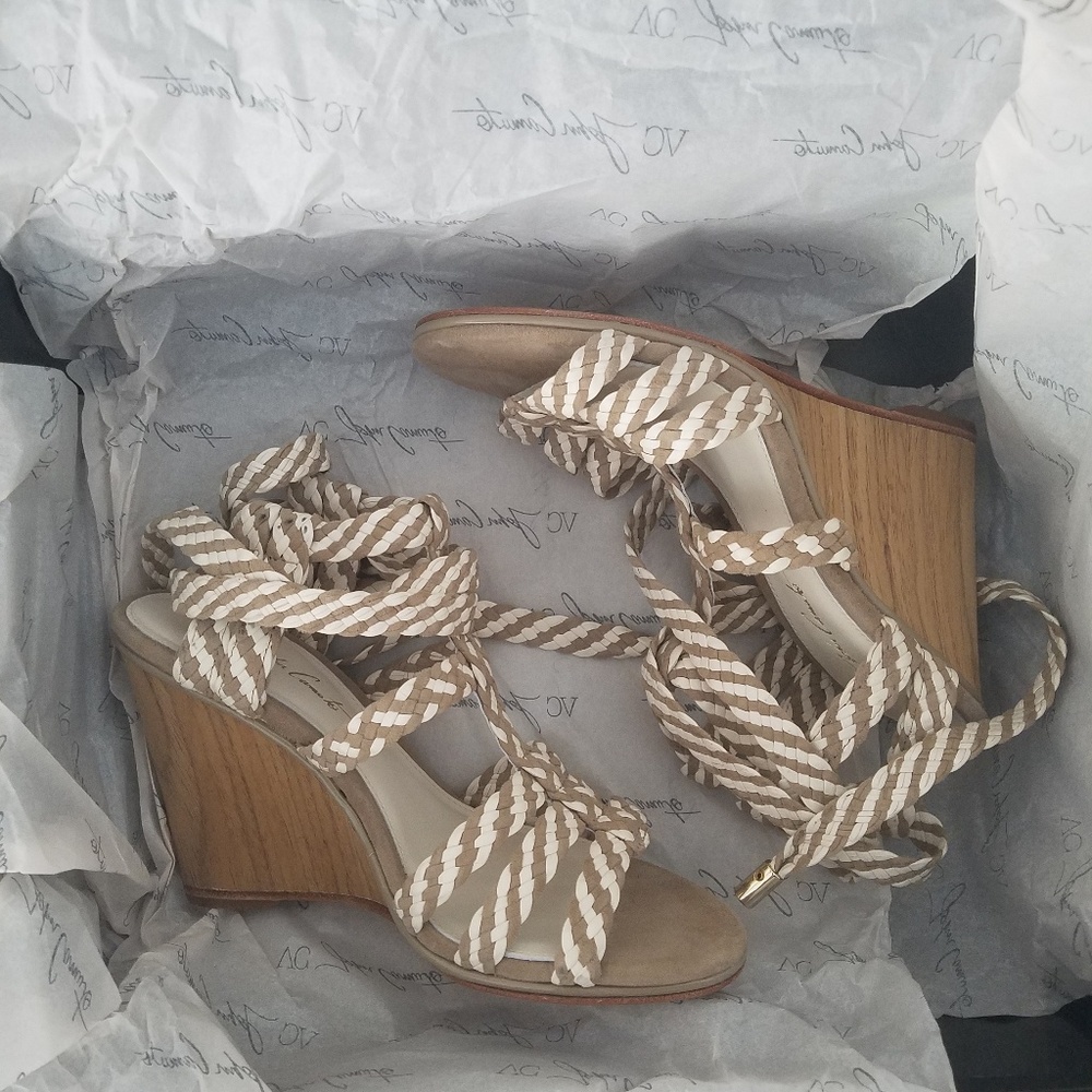 NWB Vince Camuto Magnolia tan lace up wedge sz 6.5 - Picture 2 of 7